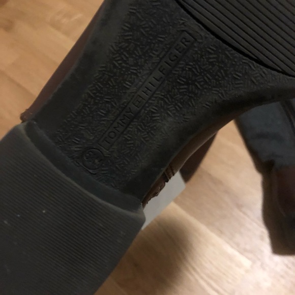 Tommy Hilfiger riding boots - Picture 2 of 2